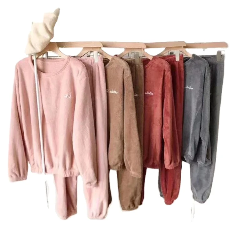 Wholesale low price high quality warm sleepwear suit autumn winter women coral fleece pajamas
Wholesale low price high quality warm sleepwear suit autumn winter women coral fleece pajamas