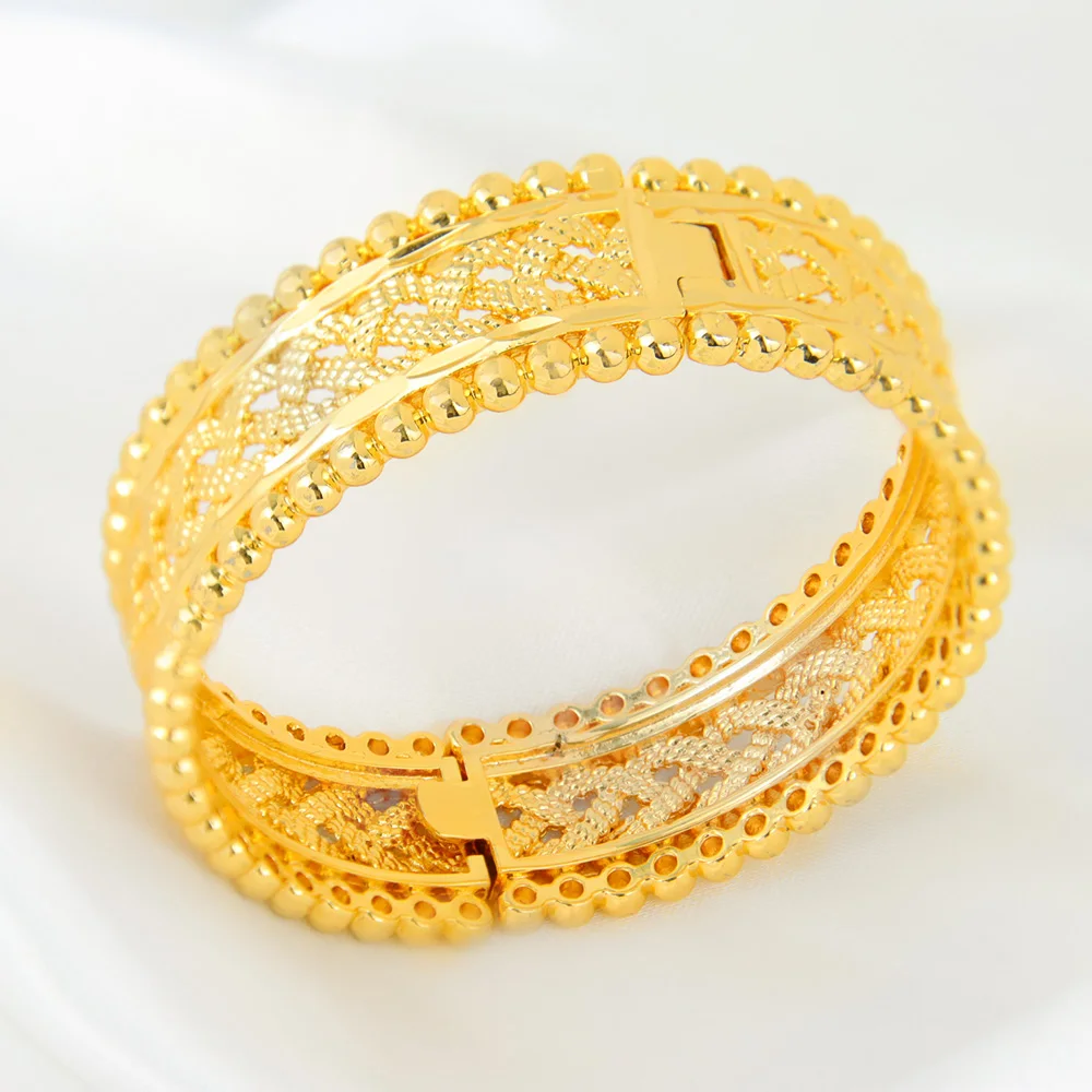 Hot Simple Jewelry Hollow Bracelet Brass Gold Plated Bracelet Cuff Bangle for Women
Hot Simple Jewelry Hollow Bracelet Brass Gold Plated Bracelet Cuff Bangle for Women