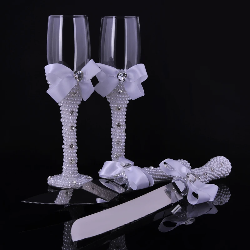Ywbeyond Personalized Circled with Rhinestone Pearl Handmade Decorative Wedding Glass Wine Drink Cup champagne flutes set
Ywbeyond Personalized Circled with Rhinestone Pearl Handmade Decorative Wedding Glass Wine Drink Cup champagne flutes set