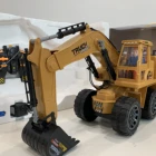 Toy Cheap R/C 5CH Excavator With Lighting And Battery Pack RC Engiineering Toy Rc Excavator Truck