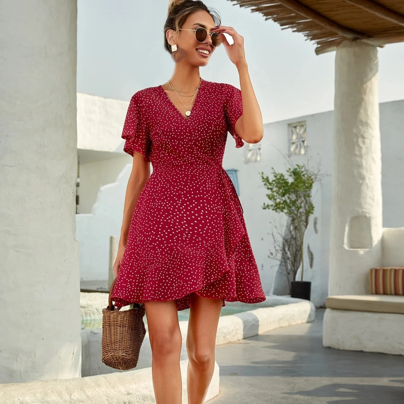 Guangzhou Clothing Factory Polka Dot Knot Side Wrap A-line Dress, Customized color
Guangzhou Clothing Factory Polka Dot Knot Side Wrap A-line Dress, Customized color