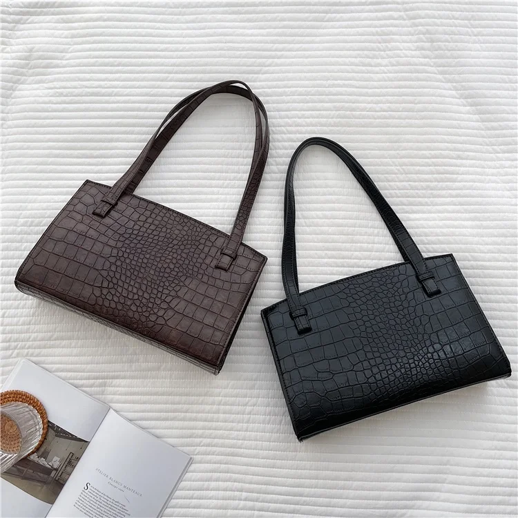 Winter high texture hand bag simple solid color women's shoulder bag fashion retro PU leather crocodile print tote bag
Winter high texture hand bag simple solid color women's shoulder bag fashion retro PU leather crocodile print tote bag