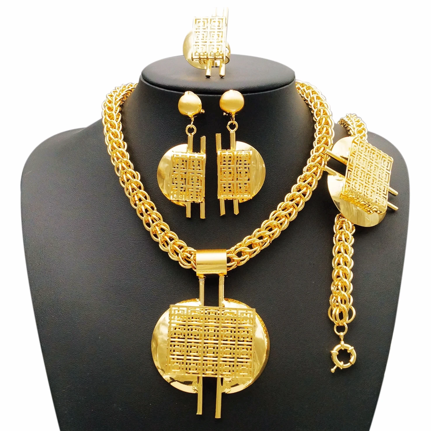 New Gold-Plated Jewelry Set Fashion Long Life Lock Style Big Necklace Bracelet Set Ladies Wholesale Wedding Party Jewelry Sets
New Gold-Plated Jewelry Set Fashion Long Life Lock Style Big Necklace Bracelet Set Ladies Wholesale Wedding Party Jewelry Sets