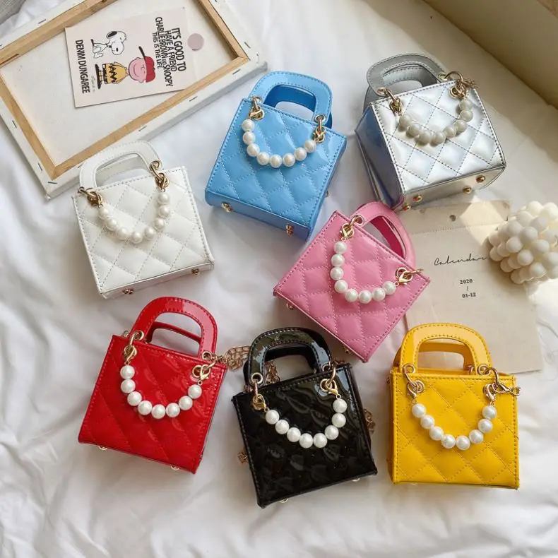 Famous Brands Designers Handbags Kids Mini Chain Square Handbags In Bulk Wholesale Women Crossbody Luxury Pearl Handbag Purses, As show
Famous Brands Designers Handbags Kids Mini Chain Square Handbags In Bulk Wholesale Women Crossbody Luxury Pearl Handbag Purses, As show