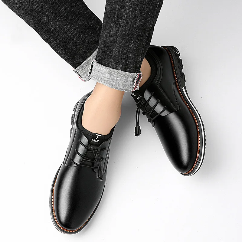2022 Large Size Men's Leather Shoes Round Toe Trendy Men's Models Casual Comfortable Low-top Men's Shoes
2022 Large Size Men's Leather Shoes Round Toe Trendy Men's Models Casual Comfortable Low-top Men's Shoes