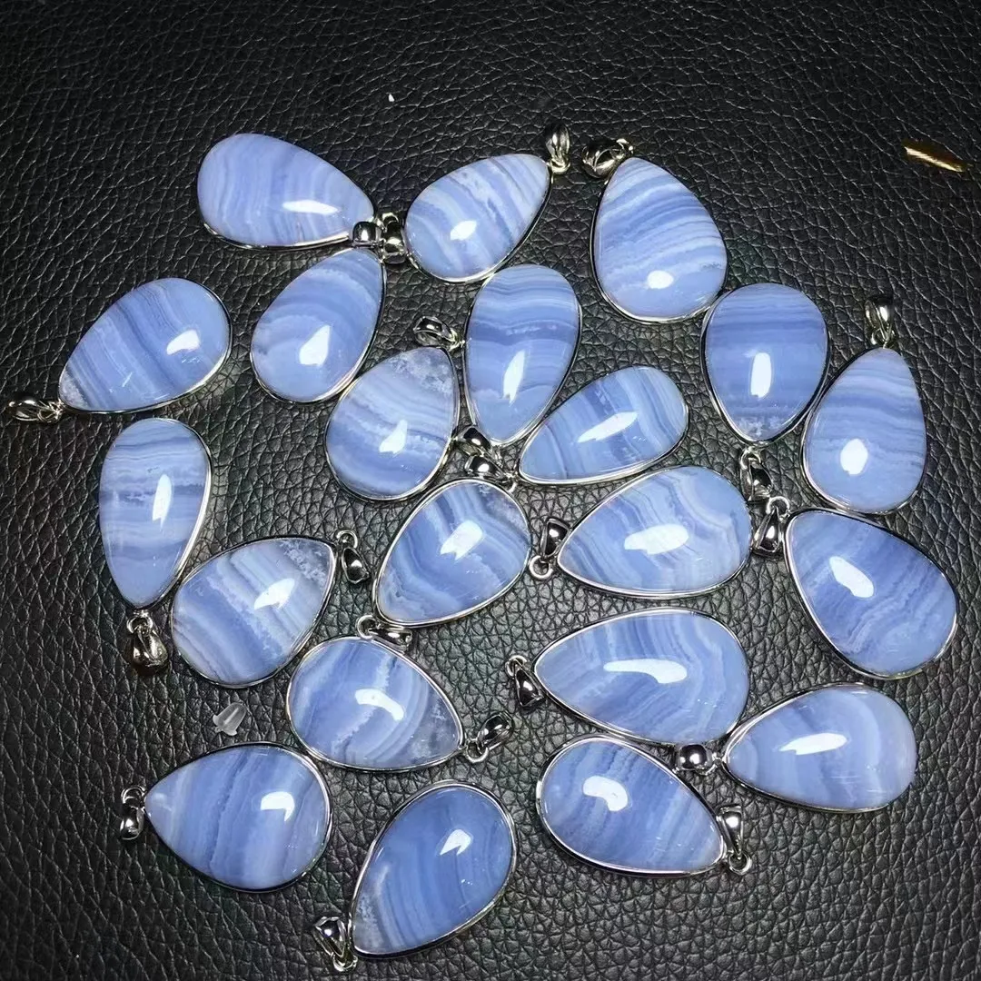 Wholesale Natural Crystal Water Drop Gemstone Healing Quartz Blue Lace Agate Pendant For Decoration
Wholesale Natural Crystal Water Drop Gemstone Healing Quartz Blue Lace Agate Pendant For Decoration