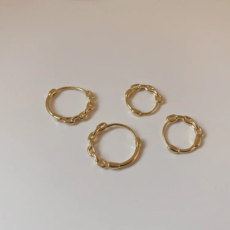 Vershal Gold Plated Simple Design Minimalist Hoop Earrings For Women, Picture shows
Vershal Gold Plated Simple Design Minimalist Hoop Earrings For Women, Picture shows