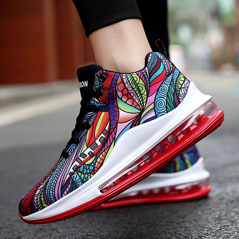 Original Retro Basketball Shoes Men fashion Outdoor Trainers Light Sneakers Teenagers High Boots Comfortable running sport shoes
Original Retro Basketball Shoes Men fashion Outdoor Trainers Light Sneakers Teenagers High Boots Comfortable running sport shoes