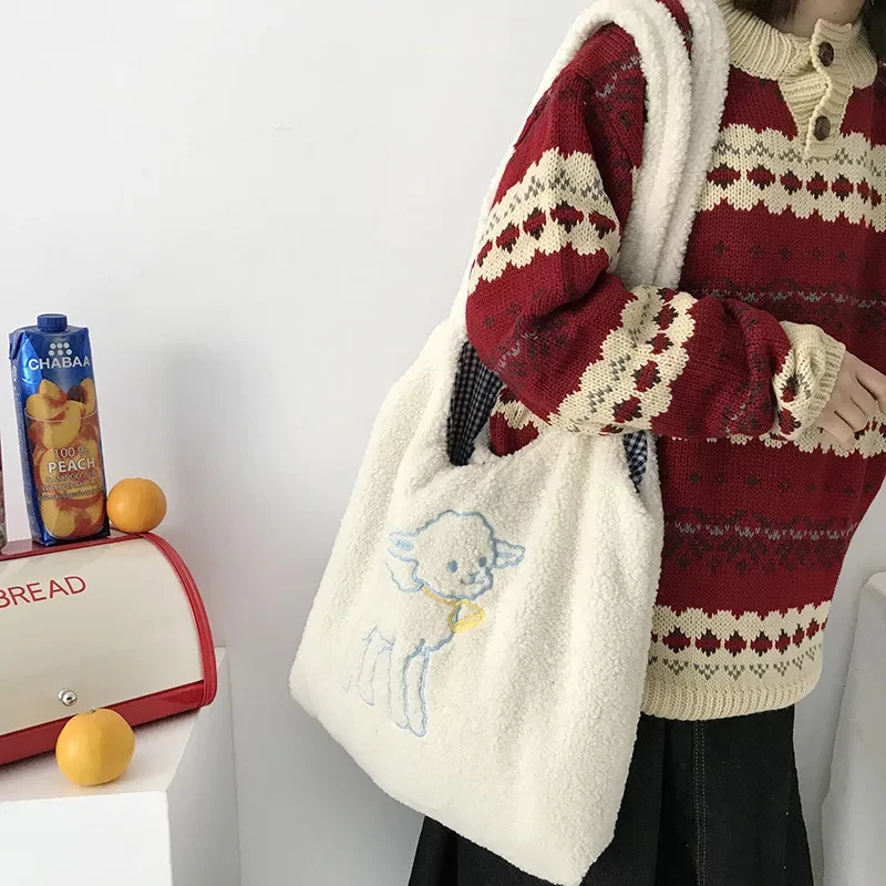 Simple joker imitation lamb wool students large capacity bag shoulder bag hand bag, Customized color
Simple joker imitation lamb wool students large capacity bag shoulder bag hand bag, Customized color