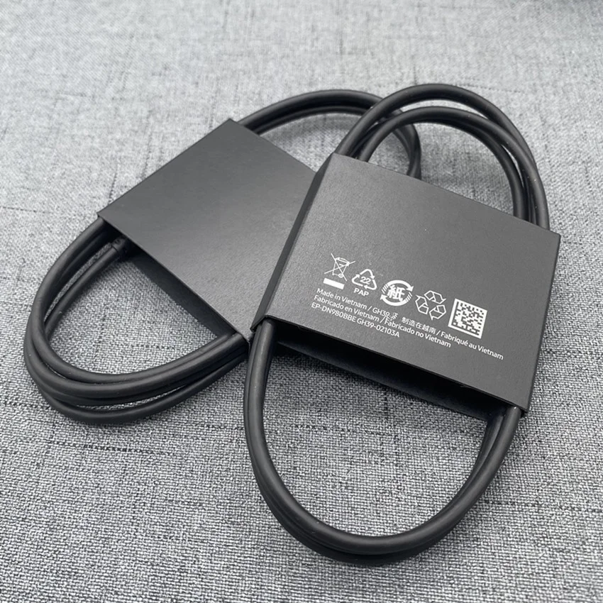 New coming original super fast charging type c to type c cable EP-DN980 adaptive type c fast charge cable for samsung S21 S20, Black white
New coming original super fast charging type c to type c cable EP-DN980 adaptive type c fast charge cable for samsung S21 S20, Black white