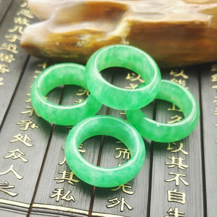 Wholesale Jade Handicrafts Couple Jade Ring Full Of Dried Iron Dragon Pull Finger Green Jade Ring, Picture shows
Wholesale Jade Handicrafts Couple Jade Ring Full Of Dried Iron Dragon Pull Finger Green Jade Ring, Picture shows