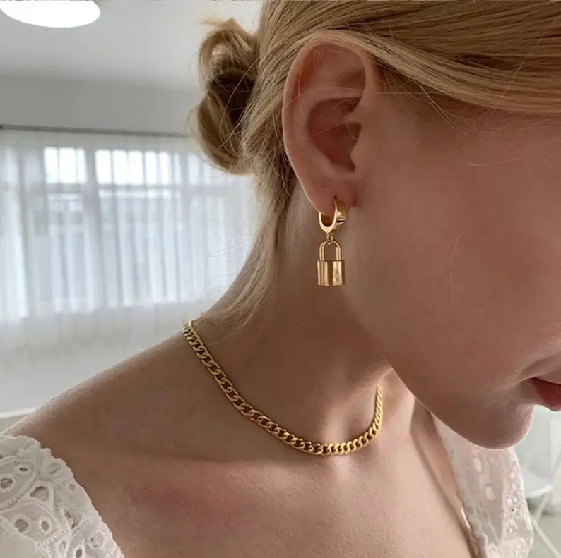 

2020 New Fashion Custom Stainless Steel Jewelry Women 18k Gold Plated Lock Huggie Hoops Drop Dangling Padlock Earrings