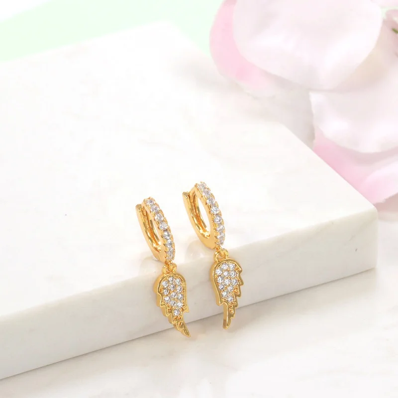 fashion jewelry 18k gold plated jewelry diamond wing dangle charm hoop earrings for women
fashion jewelry 18k gold plated jewelry diamond wing dangle charm hoop earrings for women