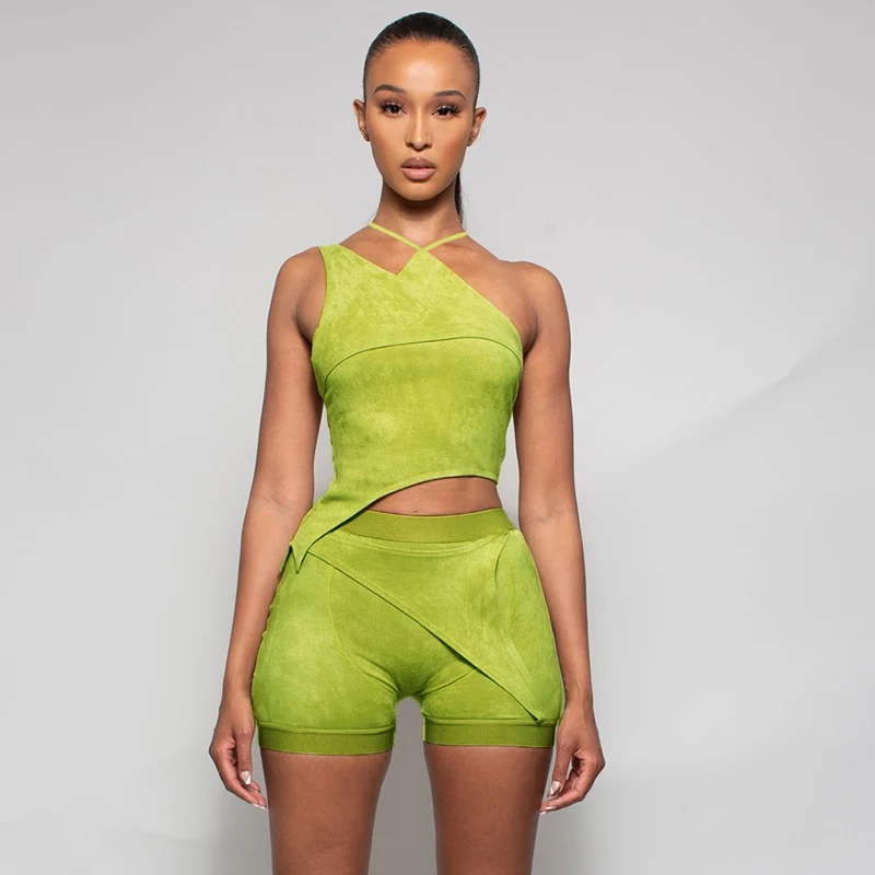 kuchi 2021 summer new arrival summer solid color irregular halter vest and high waist slimming shorts suit for women
kuchi 2021 summer new arrival summer solid color irregular halter vest and high waist slimming shorts suit for women