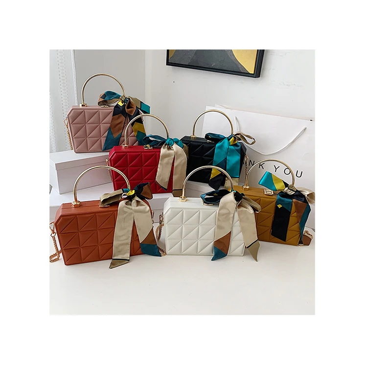 Texture Diamond Lattice Box Bags With Knotted Bow Scarves Luxury Metal Lock Handle Handbags Women Summer Crossbody Purses Totes
Texture Diamond Lattice Box Bags With Knotted Bow Scarves Luxury Metal Lock Handle Handbags Women Summer Crossbody Purses Totes