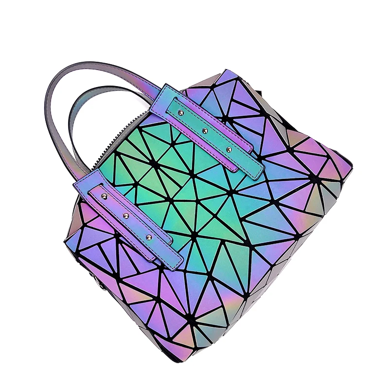 High quality outdoor custom large geometric luminous handbag women single shoulder bag, Purple
High quality outdoor custom large geometric luminous handbag women single shoulder bag, Purple
