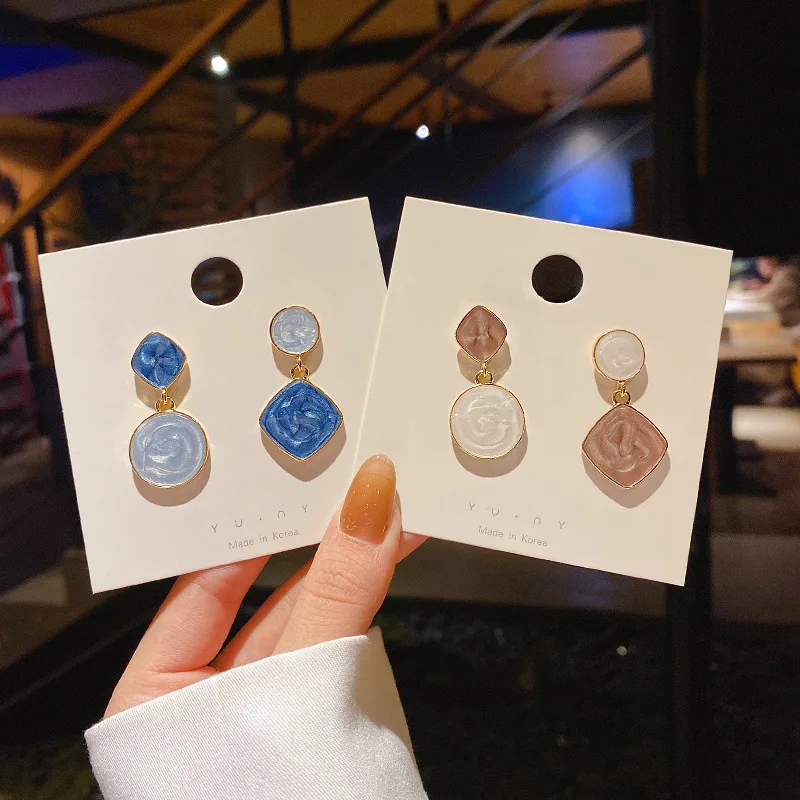 S925 Silver Needle Korean Oil Drop Color-blocking Irregular Geometric Stud Earrings Jewelry For Women
S925 Silver Needle Korean Oil Drop Color-blocking Irregular Geometric Stud Earrings Jewelry For Women