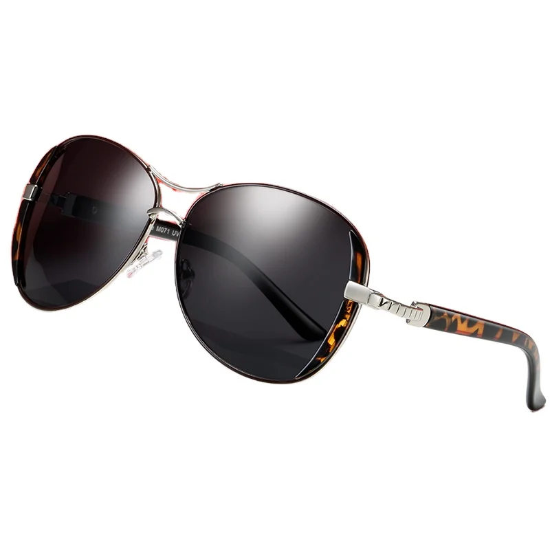 Womens Trendy Sun Glasses for Round Face Uv400 Luxury Sunglasses Women, Multi colors
Womens Trendy Sun Glasses for Round Face Uv400 Luxury Sunglasses Women, Multi colors