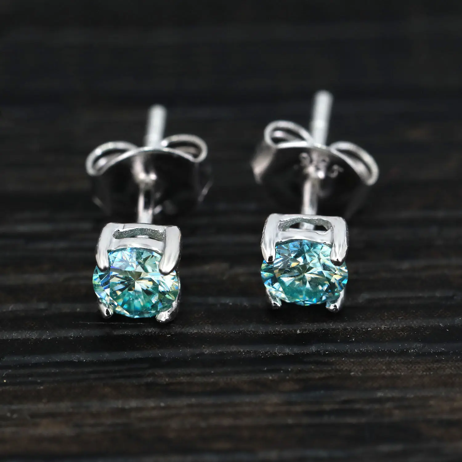 Trendy Sparkling Diamond Test Past Blue Moissanite Stud Earrings Silver 925 Original Brilliant Cut Gemstone Sapphire Earrings
Trendy Sparkling Diamond Test Past Blue Moissanite Stud Earrings Silver 925 Original Brilliant Cut Gemstone Sapphire Earrings
