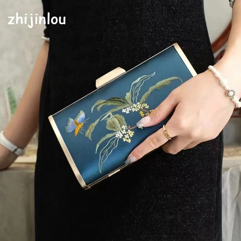 Women Shoulder Bag Genuine Handbag Female Luxury Handmade Embossed Vintage Flap Bag Chinese Style Messenger Bags
Women Shoulder Bag Genuine Handbag Female Luxury Handmade Embossed Vintage Flap Bag Chinese Style Messenger Bags