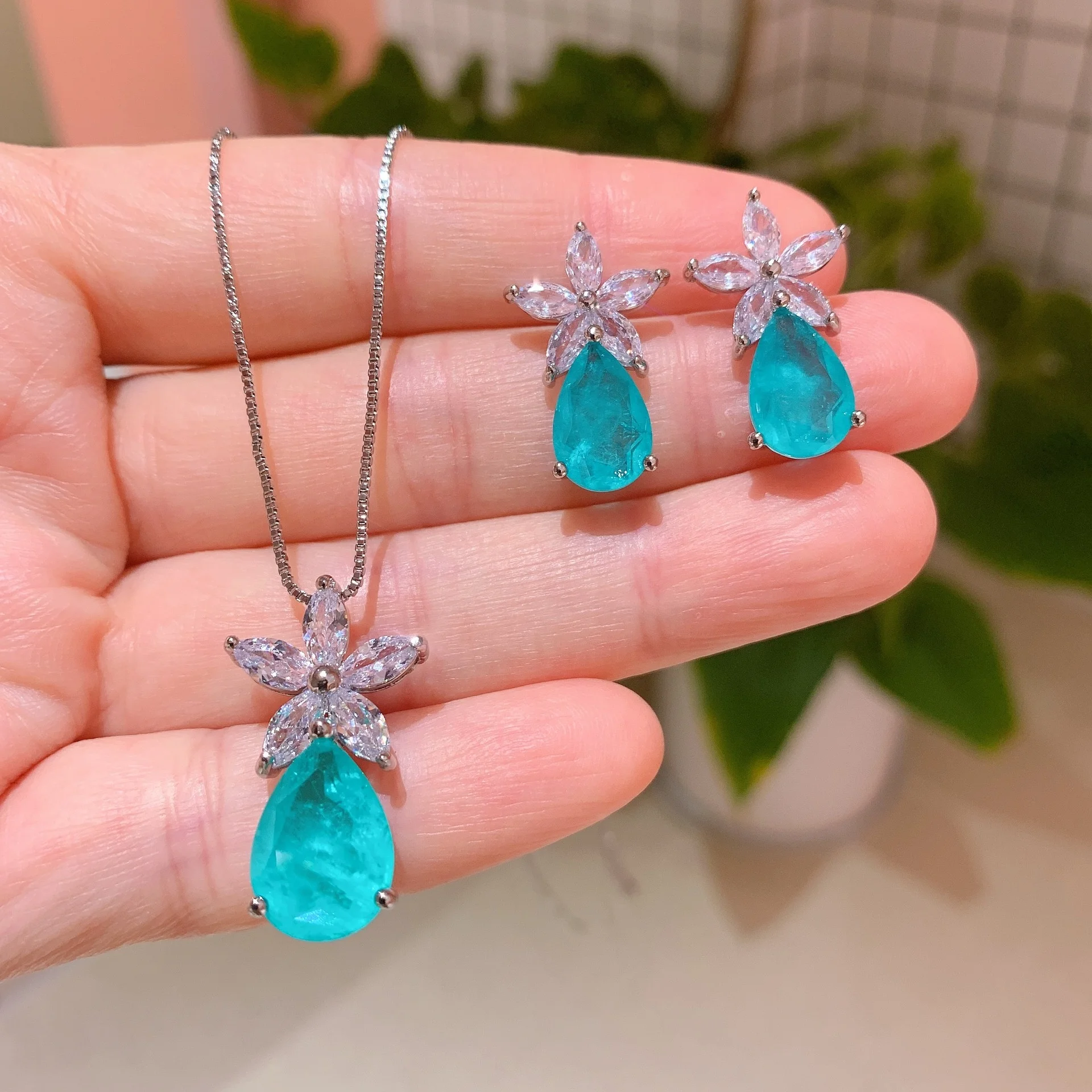 New Pear Cut Ruby Gemstone Earrings/Pendant/Necklace Vintage Romantic Wedding Party Jewelry Set Wholesale, Customized color
New Pear Cut Ruby Gemstone Earrings/Pendant/Necklace Vintage Romantic Wedding Party Jewelry Set Wholesale, Customized color