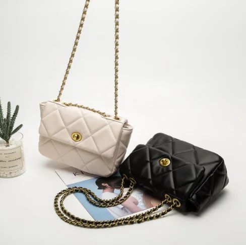 high quality hand bags 2021 women fashion women crossbody messenger bag black pu leather hand bag ladies
high quality hand bags 2021 women fashion women crossbody messenger bag black pu leather hand bag ladies