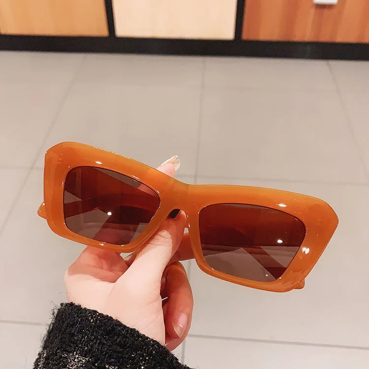 2021 brand design shades thick frame ladies sunglasses 2021 summer sunglasses women cat ear sunglasses
2021 brand design shades thick frame ladies sunglasses 2021 summer sunglasses women cat ear sunglasses