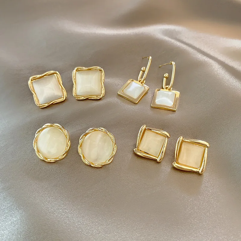 925 Silver Needle 18k Gold Plated Geometric Square Round Opal Stud Earrings Square Opal Stud Earrings
925 Silver Needle 18k Gold Plated Geometric Square Round Opal Stud Earrings Square Opal Stud Earrings