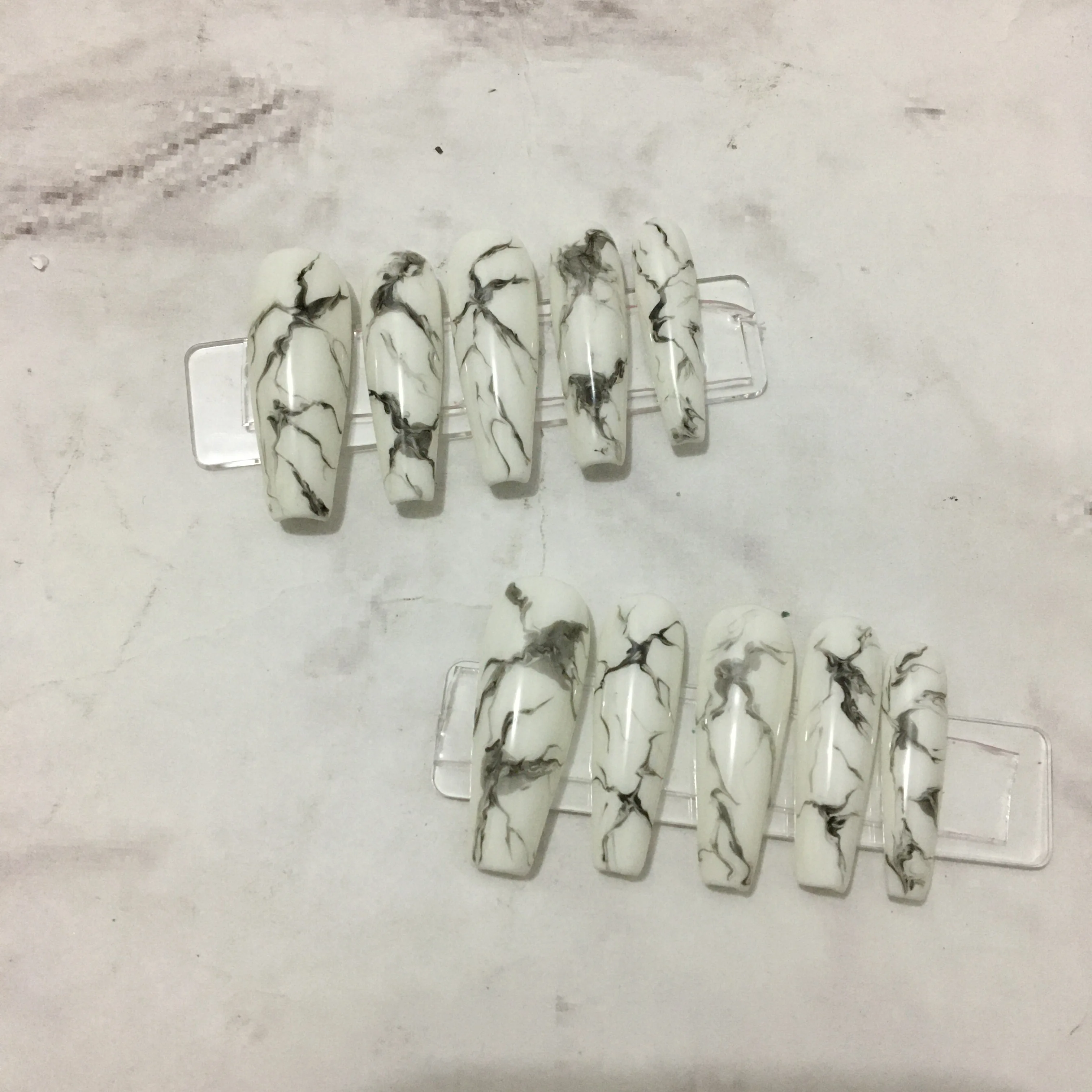 H-305 Each change New design press on nails Marble nails nail art, Customers' requirements
H-305 Each change New design press on nails Marble nails nail art, Customers' requirements