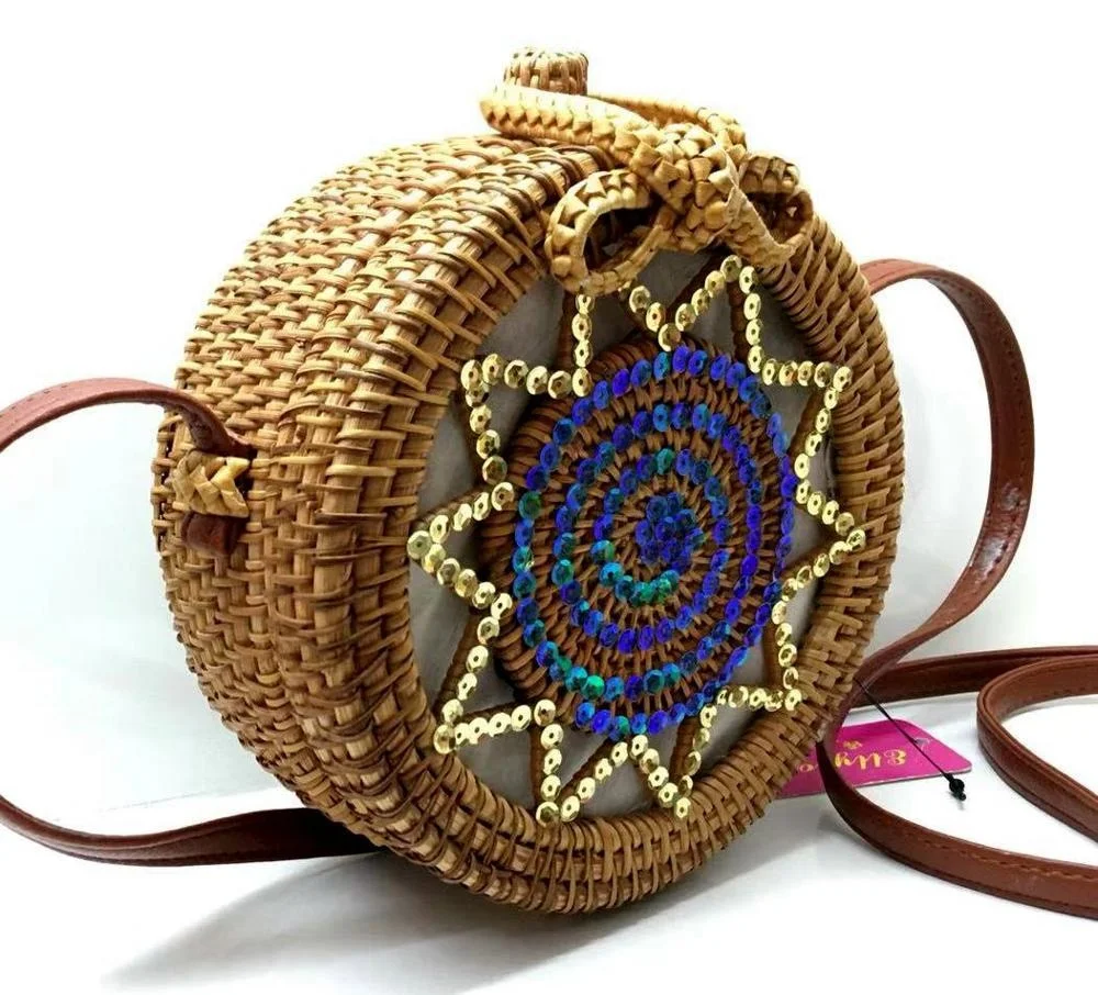 Shell Summer Beach HandBags Woven Rattan Bag Round Straw Shoulder Bag Women Summer Hollow Handmade Messenger Crossbody Bags
Shell Summer Beach HandBags Woven Rattan Bag Round Straw Shoulder Bag Women Summer Hollow Handmade Messenger Crossbody Bags