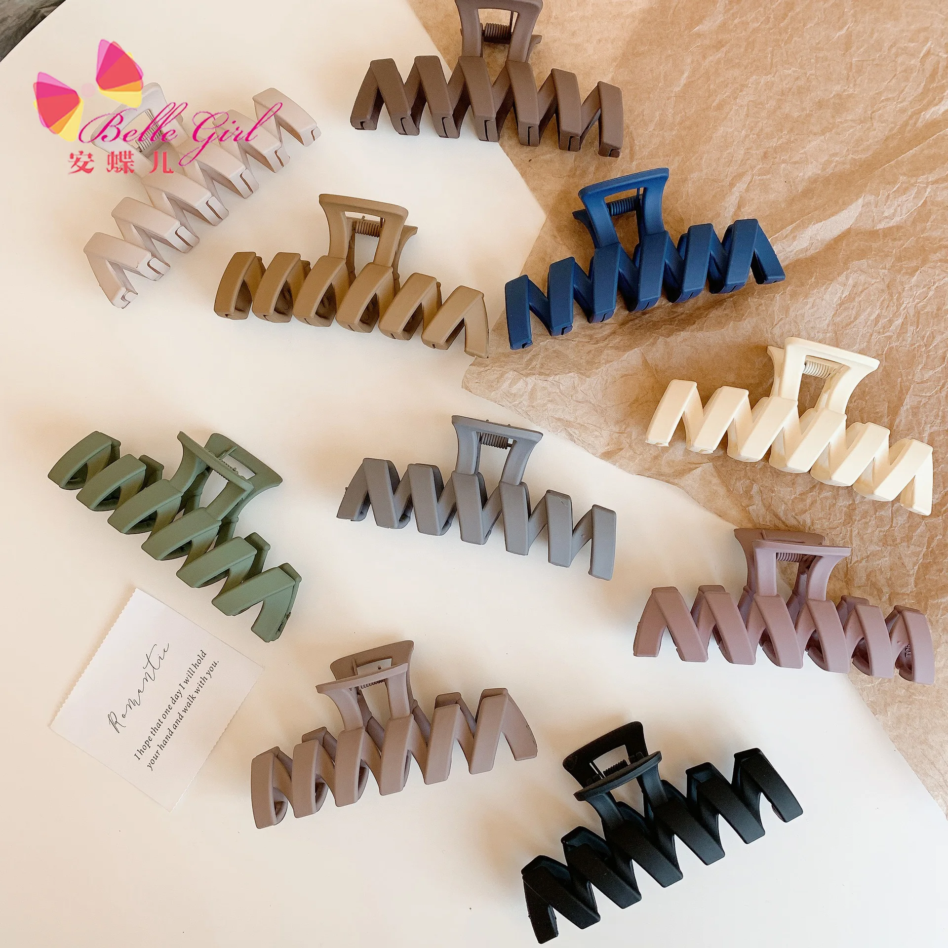 BELLEWORLD wholesale new arrival vintage braided matte hair accessories large size brown frosted acrylic hair clip claw
BELLEWORLD wholesale new arrival vintage braided matte hair accessories large size brown frosted acrylic hair clip claw