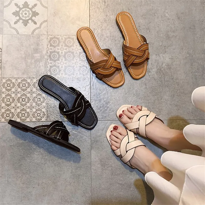 SL-0005 Fashion Style Rhinestone Fashion Ladies Slippers Twist Wave Diamond Casual Ladies Home Large Size Flat Women Slippers, Multi color
SL-0005 Fashion Style Rhinestone Fashion Ladies Slippers Twist Wave Diamond Casual Ladies Home Large Size Flat Women Slippers, Multi color