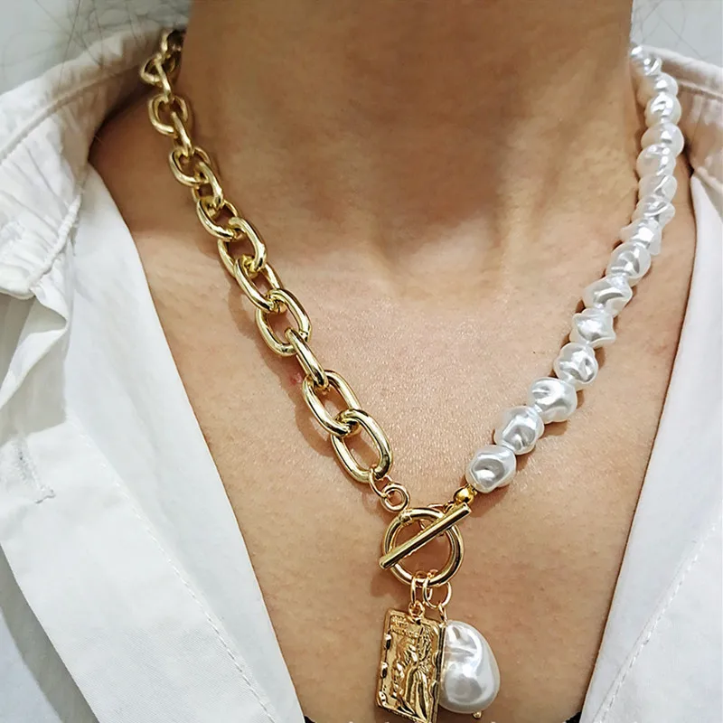 Fashion Asymmetric Big Baroque Pearl Necklace Gold Plated Thick Link Chain Square Portrait Pendant Necklace, As picture show
Fashion Asymmetric Big Baroque Pearl Necklace Gold Plated Thick Link Chain Square Portrait Pendant Necklace, As picture show