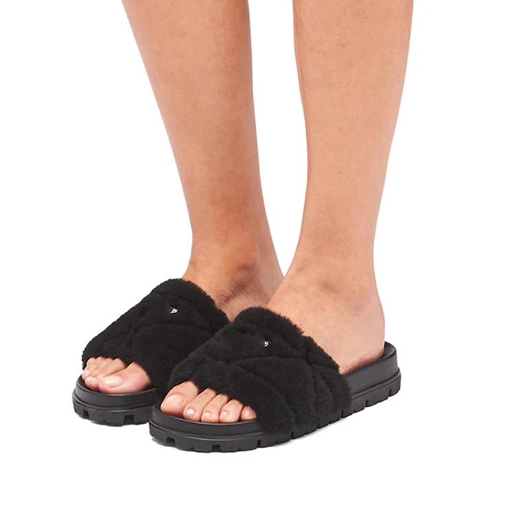 Designer pantoufle pour homme women's sandals faux fur shoes women slippers mink fur slides sheepskin slipper
Designer pantoufle pour homme women's sandals faux fur shoes women slippers mink fur slides sheepskin slipper