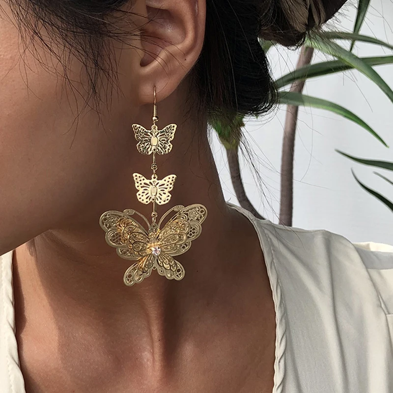 Classic long statement exaggerated plated gold three-layer butterfly jewelry earrings, Golden sliver
Classic long statement exaggerated plated gold three-layer butterfly jewelry earrings, Golden sliver