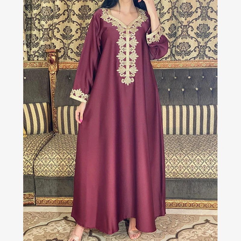 New Fashion Shinny Satin Muslim Maxi Dress 2021 Dubai Design Islamic Clothing Hijab Abaya, Customers' requirements
New Fashion Shinny Satin Muslim Maxi Dress 2021 Dubai Design Islamic Clothing Hijab Abaya, Customers' requirements