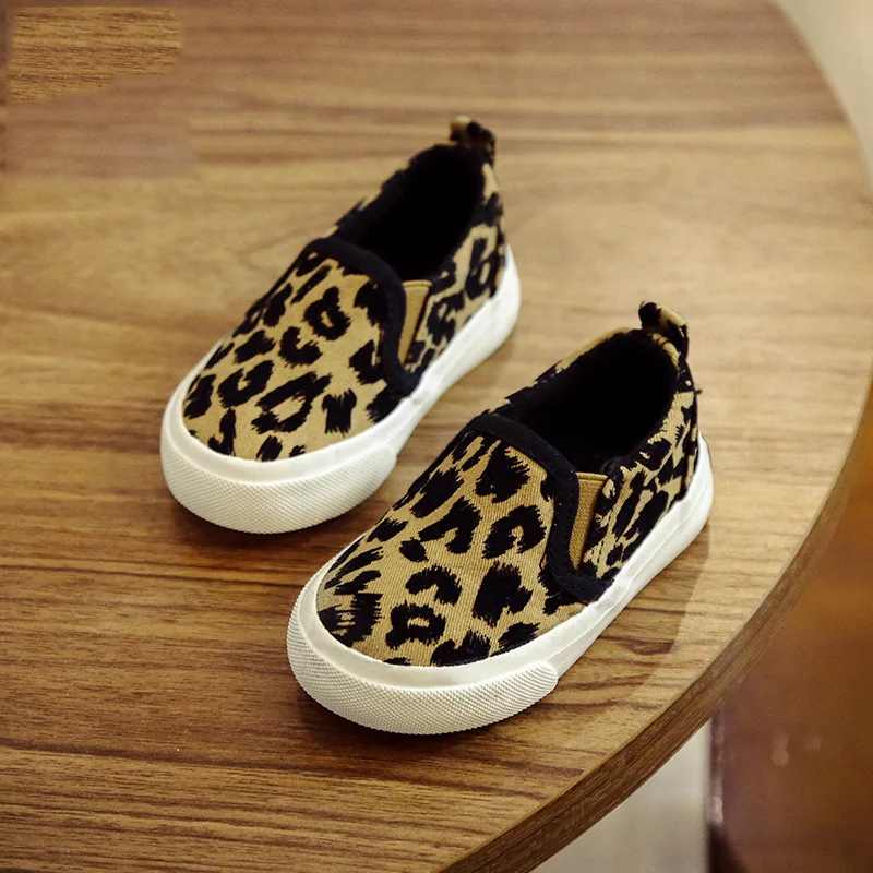 Top Quality New style leopard print baby casual walking shoes toddle girls boys canvas shoes
Top Quality New style leopard print baby casual walking shoes toddle girls boys canvas shoes