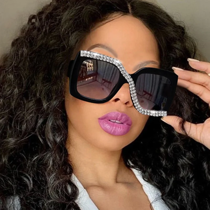 Diamond Square Sunglasses Women 2021 Luxury Vintage Oversized Sunglasses Unique One Piece Rhinestone Glasses Shades gafas de sol, Custom colors
Diamond Square Sunglasses Women 2021 Luxury Vintage Oversized Sunglasses Unique One Piece Rhinestone Glasses Shades gafas de sol, Custom colors