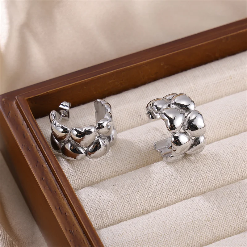 2023 New Silver Love Stacking Shape Stainless Steel Hoop Heart Stud Earrings For Ladies Women Girl
2023 New Silver Love Stacking Shape Stainless Steel Hoop Heart Stud Earrings For Ladies Women Girl