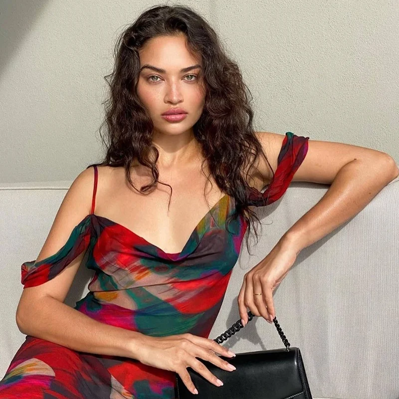 New Design Spaghetti Strap Color Patchwork Printed Dress Women Lady Elegant Backless Skinny Outfit Sleeveless Women Dresses Sexy
New Design Spaghetti Strap Color Patchwork Printed Dress Women Lady Elegant Backless Skinny Outfit Sleeveless Women Dresses Sexy