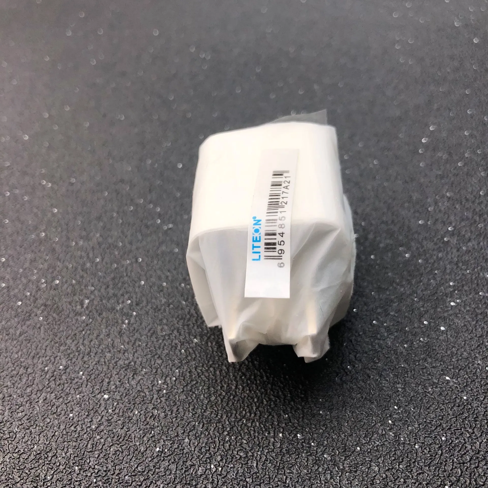 Original 5W A21 mobile phone USB charger power adapter for iphone 6 7 8 X XS MAX XR WALL charger, White
Original 5W A21 mobile phone USB charger power adapter for iphone 6 7 8 X XS MAX XR WALL charger, White