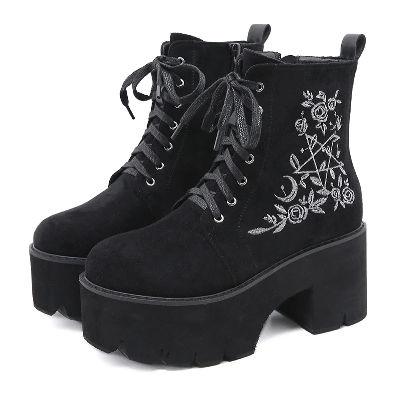 New design fashion luxury women winter platform boots suede embroidery Side zip lace up causal shoes for ladies, As pictures
New design fashion luxury women winter platform boots suede embroidery Side zip lace up causal shoes for ladies, As pictures