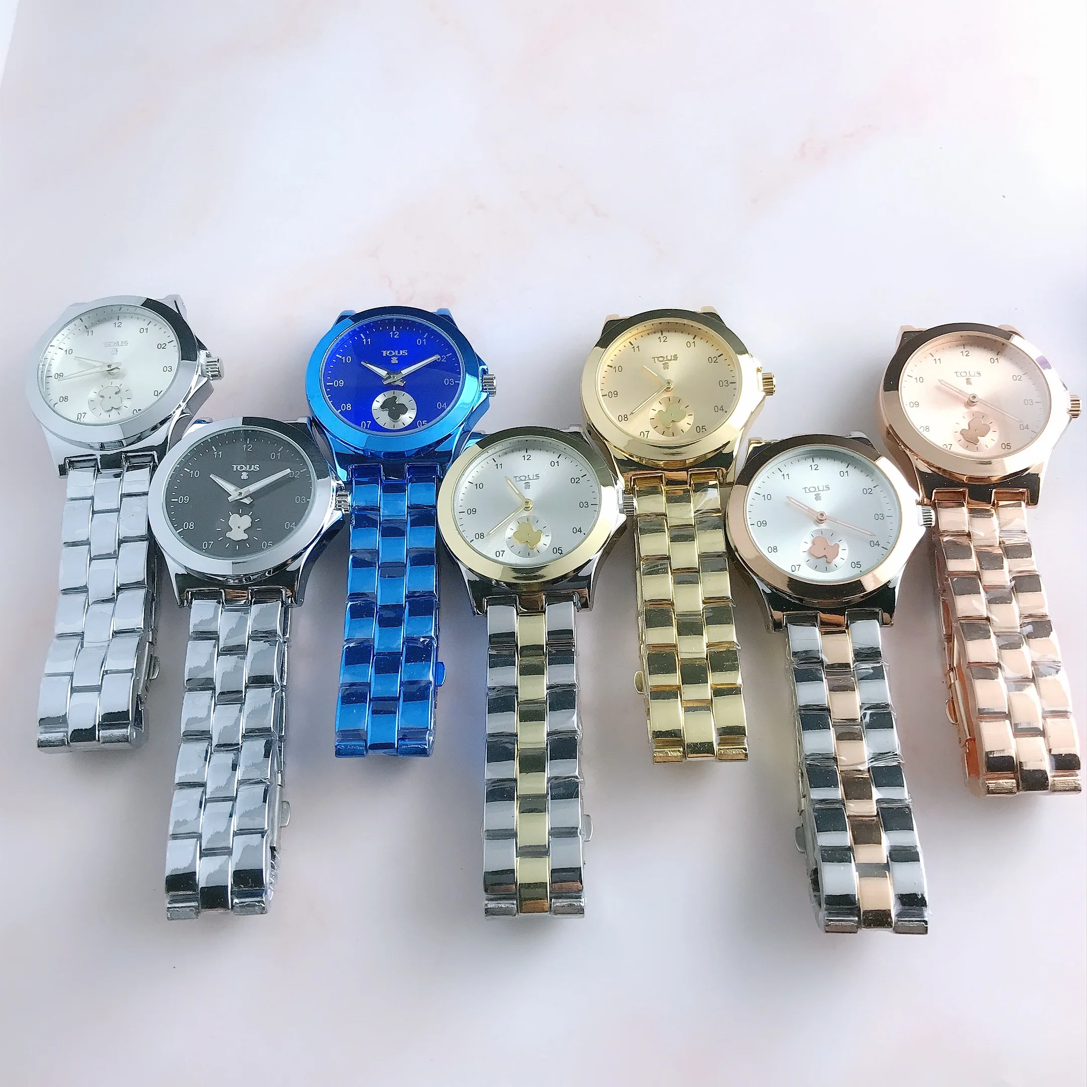 New touses watch in 2021, suitable for men and women to wear, improve temperament, free delivery
New touses watch in 2021, suitable for men and women to wear, improve temperament, free delivery