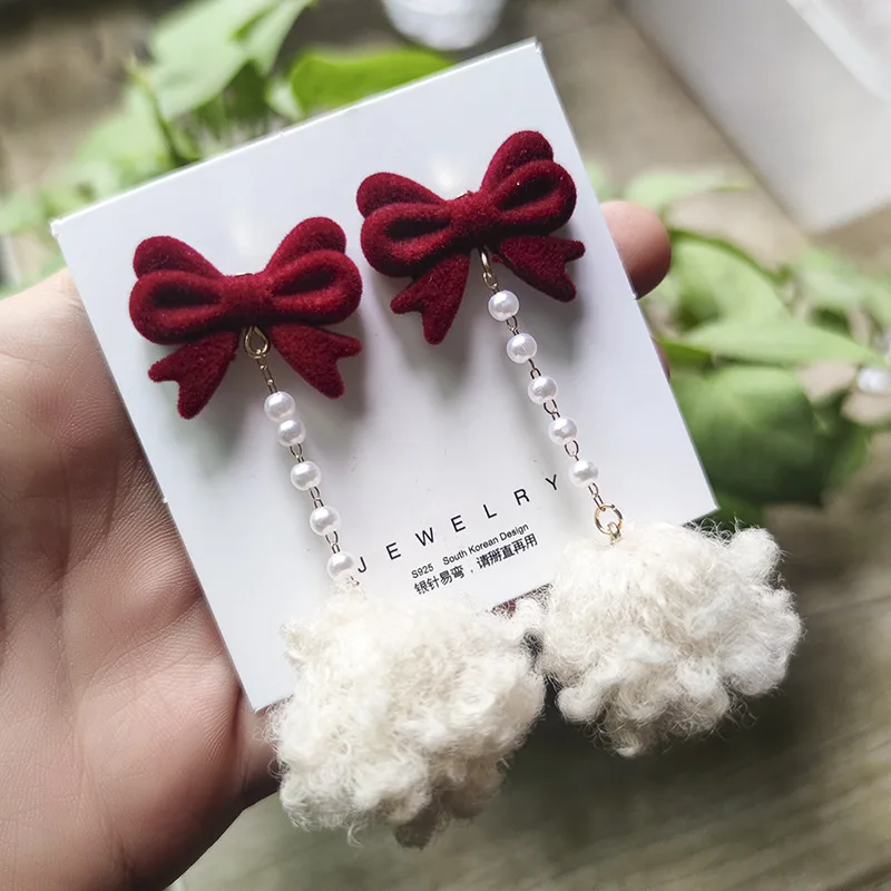 Korean Wool Ball Earrings For Women Lovely Red Bow tie Crystal Long Dangle Earring Earring Wedding Jewelry Christmas Gift
Korean Wool Ball Earrings For Women Lovely Red Bow tie Crystal Long Dangle Earring Earring Wedding Jewelry Christmas Gift
