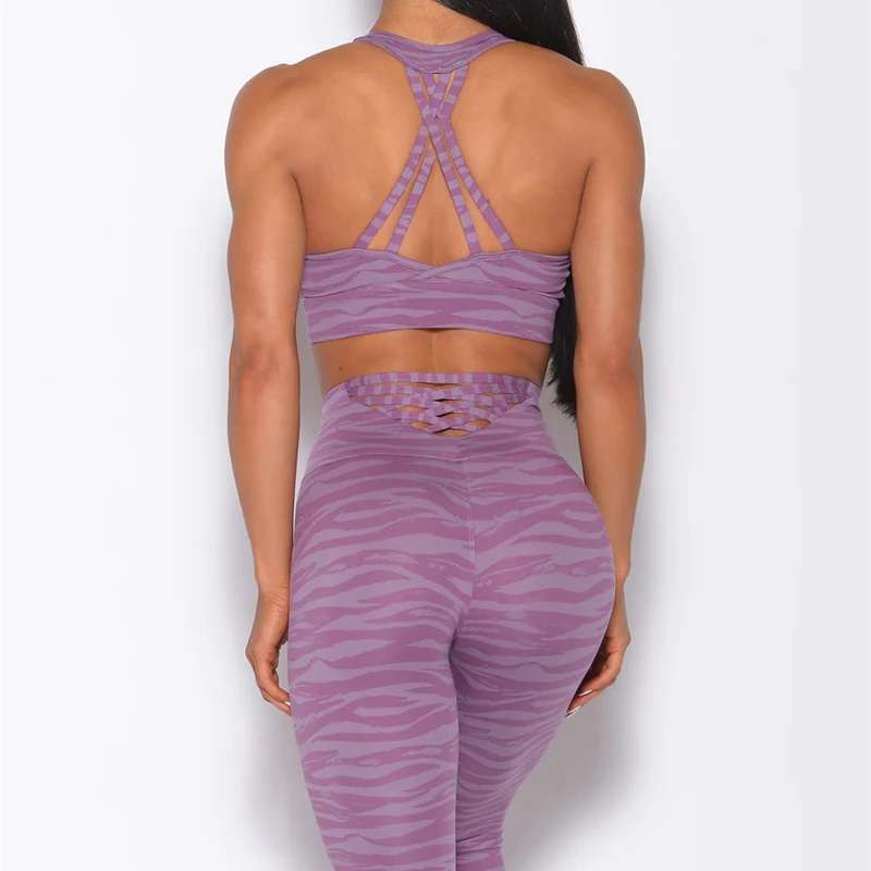 Aoyema New Design Fashion Leopard Print Pattern Womens Yoga Set High Waist Fashion Back Cross Strap Yoga Leggings And Bra
Aoyema New Design Fashion Leopard Print Pattern Womens Yoga Set High Waist Fashion Back Cross Strap Yoga Leggings And Bra