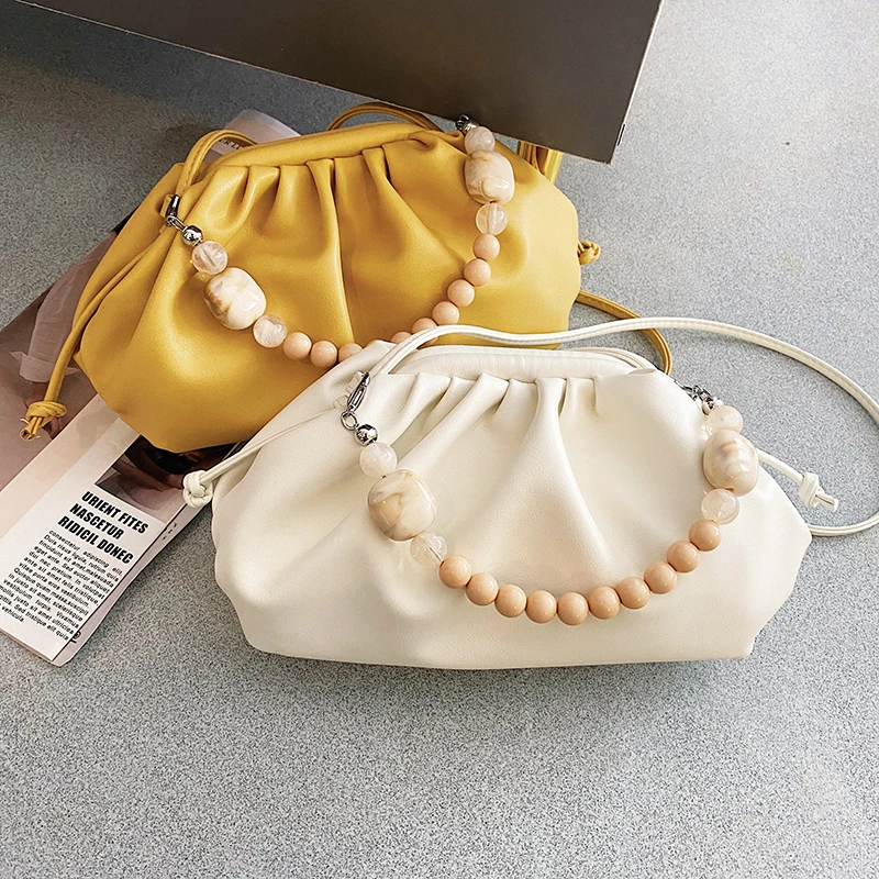 2021 summer fashion cloud Pure Color single shoulder Bag, Black,red,brown and customzied
2021 summer fashion cloud Pure Color single shoulder Bag, Black,red,brown and customzied
