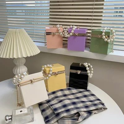 2021 Hot Sale New Arrivals Clear Box Purse Handbag Cute Women Girls Clear Clutch Purses Bags with Handle
2021 Hot Sale New Arrivals Clear Box Purse Handbag Cute Women Girls Clear Clutch Purses Bags with Handle