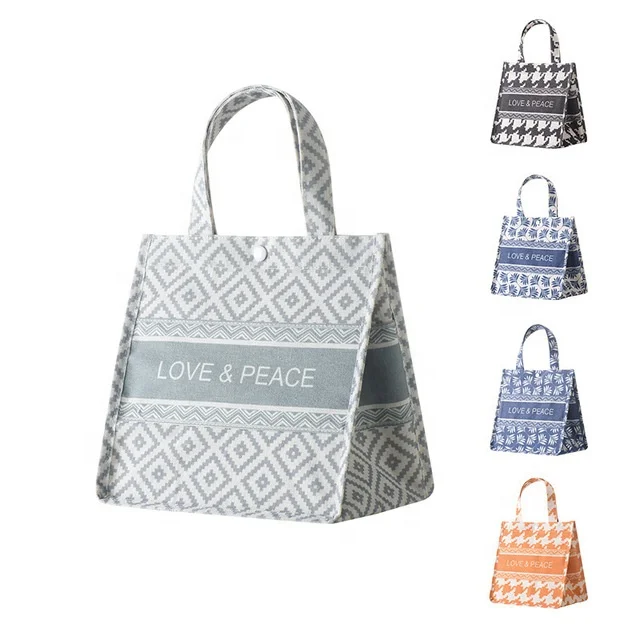 New Waterproof And Oil-Proof Lunch Bag Large Capacity Lunch Box Bag Color Portable Picnic Bag
New Waterproof And Oil-Proof Lunch Bag Large Capacity Lunch Box Bag Color Portable Picnic Bag