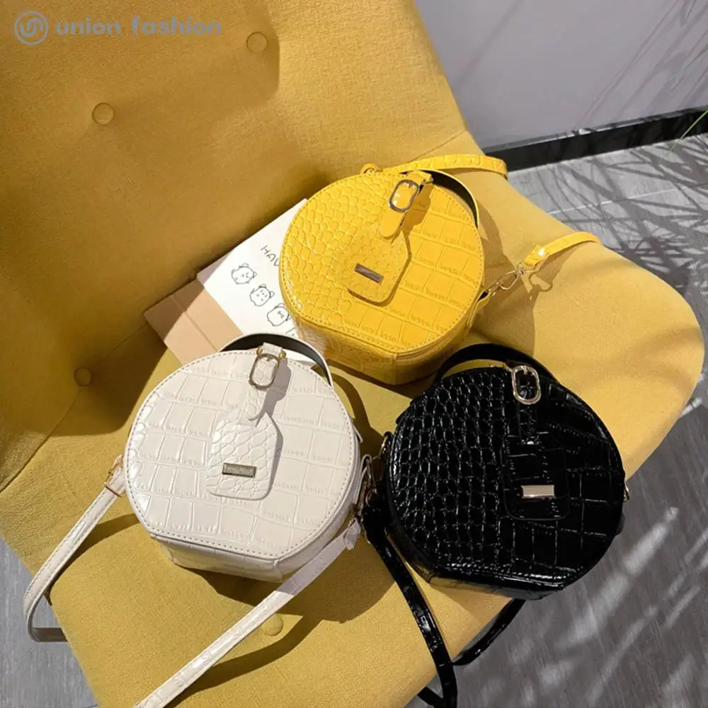 Hot Sale 2021 New Style Solid Color Single Shoulder Crossbody Bag High Quality PU Leather Handbags Fashion Women Handbag
Hot Sale 2021 New Style Solid Color Single Shoulder Crossbody Bag High Quality PU Leather Handbags Fashion Women Handbag