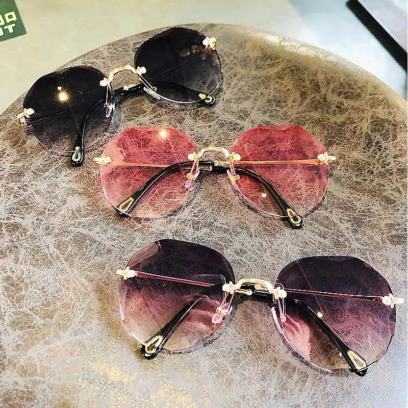 Sun Glasses Shades Sunglasses Transparent Plastic Fashion 2020 Women Quantity Oversized Gradient
Sun Glasses Shades Sunglasses Transparent Plastic Fashion 2020 Women Quantity Oversized Gradient